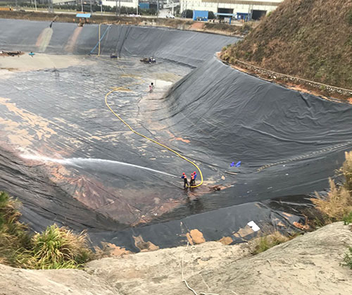 钟楼废水池清理