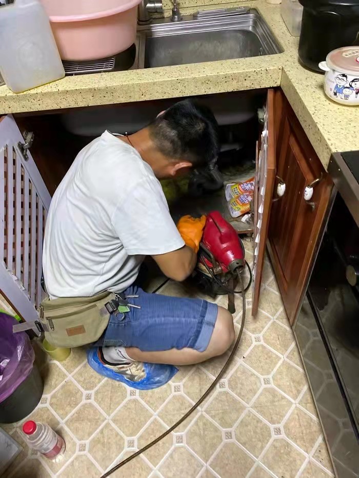 钟楼通下水道